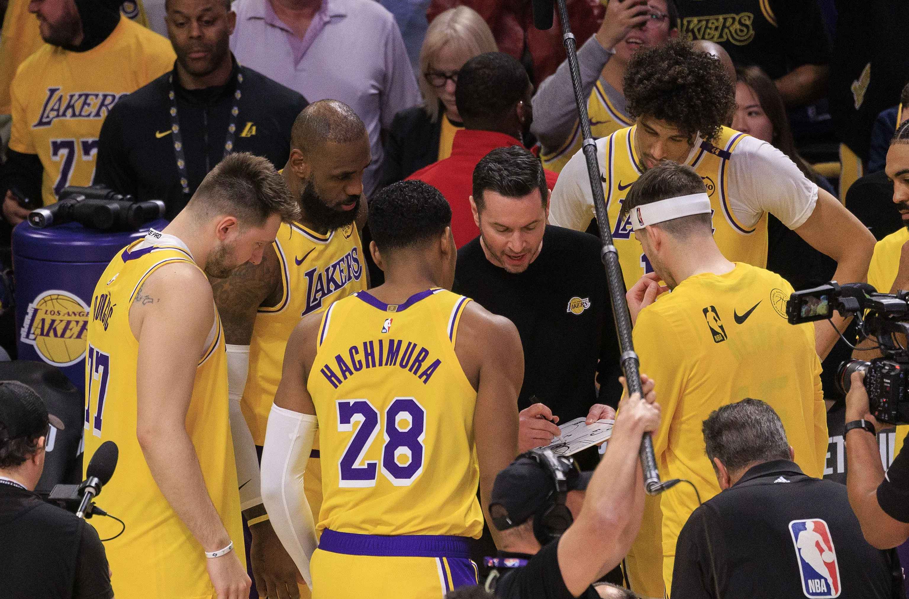 里程碑夜!阿森纳扳平良机;NBA常规赛国际比赛日刷纪录;赛场秩序良好;球队文化再被提及的简单介绍 里程碑夜!阿森纳扳平良机;NBA常规赛国际比赛日刷纪录;赛场秩序良好;球队文化再被提及的简单介绍