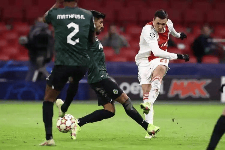 荷甲赛程吃紧，埃因霍温清晨伤情更新，底气十足，更衣室氛围转暖(霉霉残夏cruelsummer歌词)