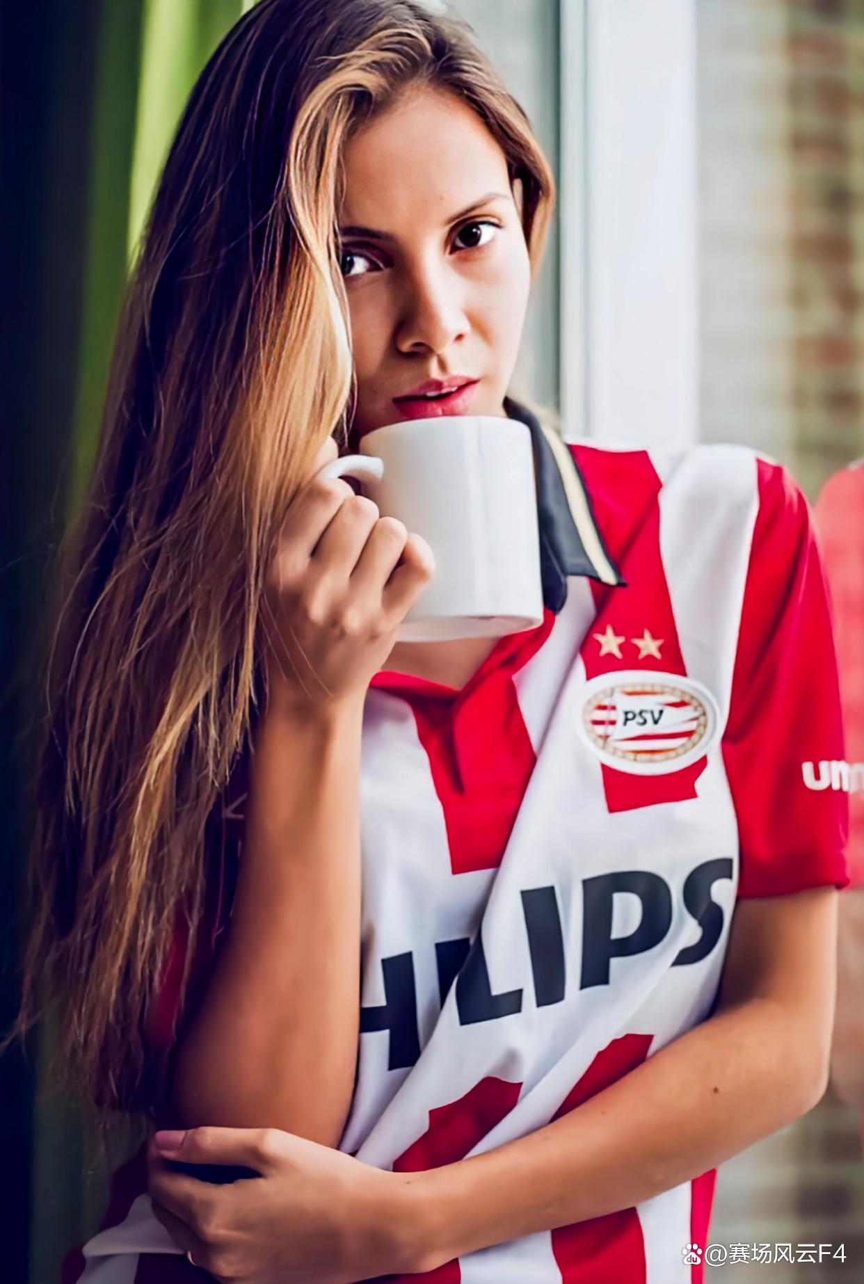 荷甲赛程吃紧，埃因霍温清晨伤情更新，底气十足，更衣室氛围转暖(霉霉残夏cruelsummer歌词)