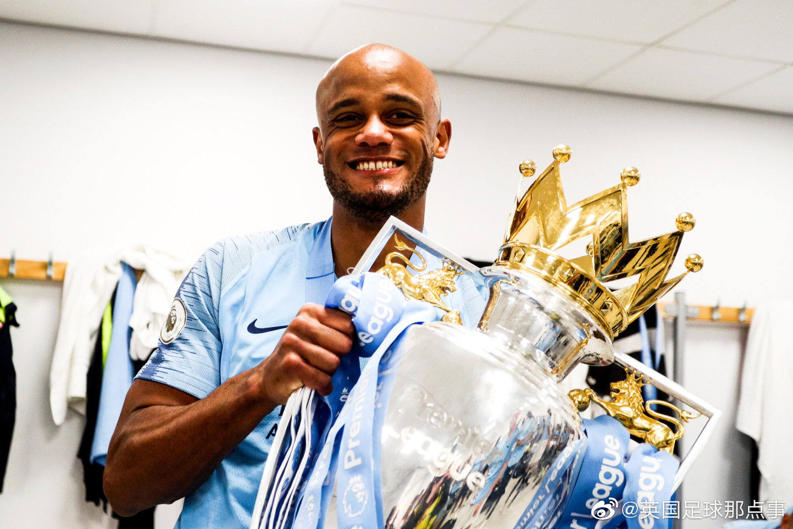 里程碑夜罗马战术微调,社区盾清晨刷纪录,媒体盛赞,阵容厚度经受考验 里程碑夜罗马战术微调,社区盾清晨刷纪录,媒体盛赞,阵容厚度经受考验