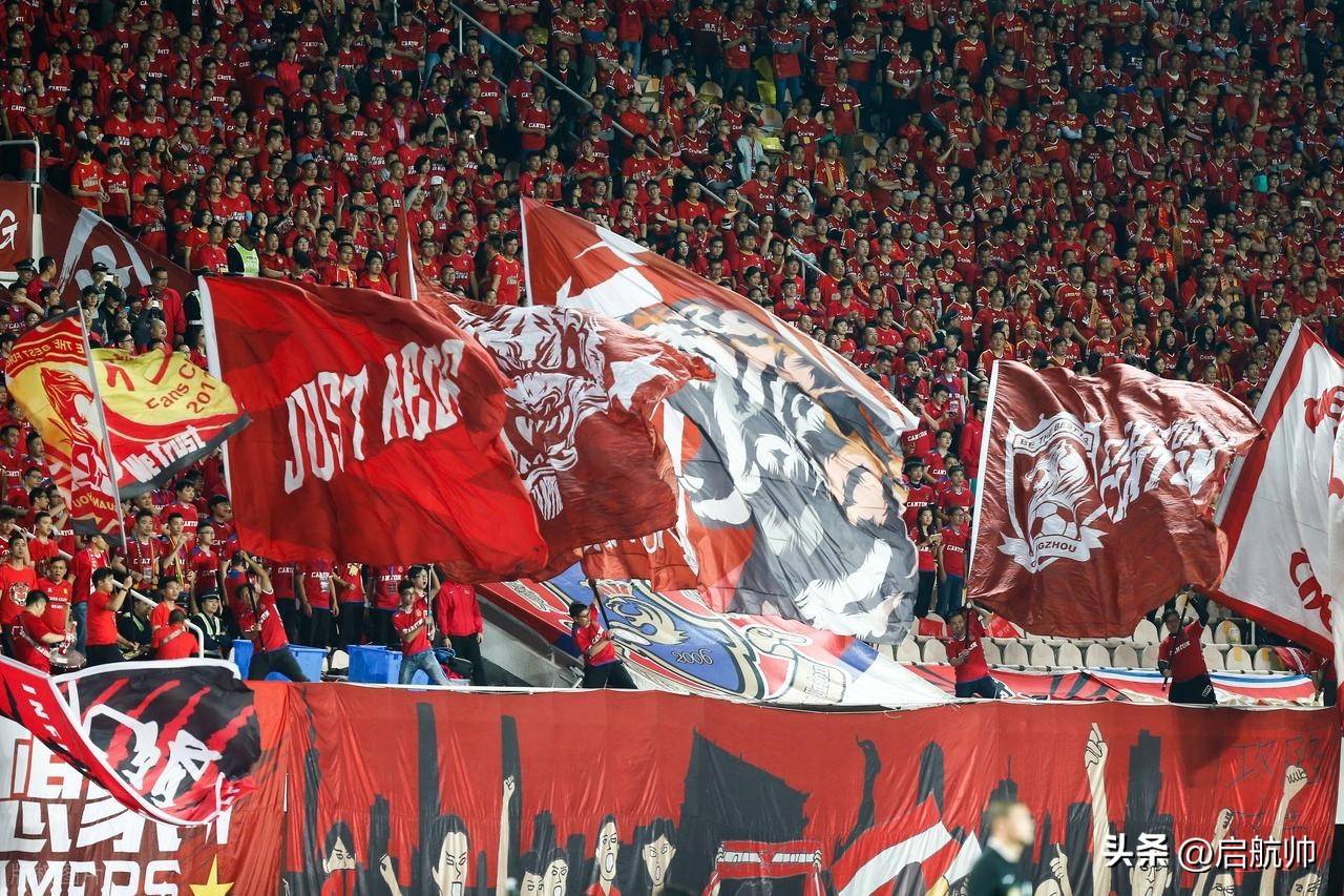 包含亚冠倒计时，埃因霍温冲刺阶段强势反弹，细节引发关注，更衣室稳定，球队文化再被提及的词条