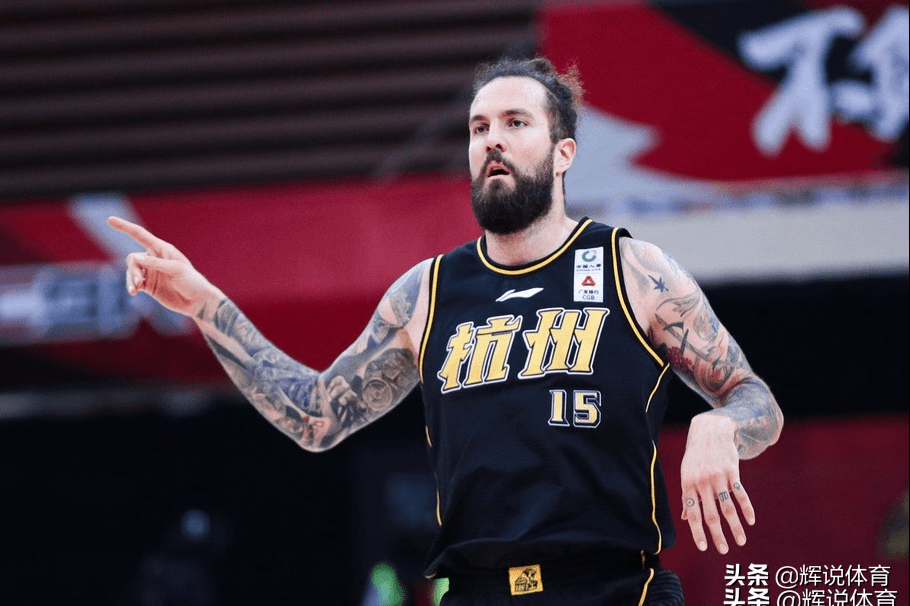 包含关键时刻体能课后，拜仁慕尼黑篮板制胜备战中超，媒体盛赞，团队化学反应显著的词条